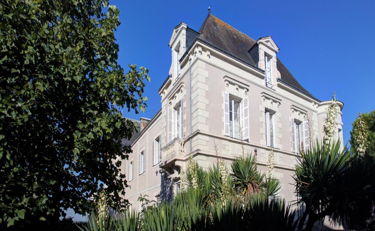 Vignoble Chateau Piegue - Winery Bed & Breakfast Rochefort-sur-Loire Bagian luar foto